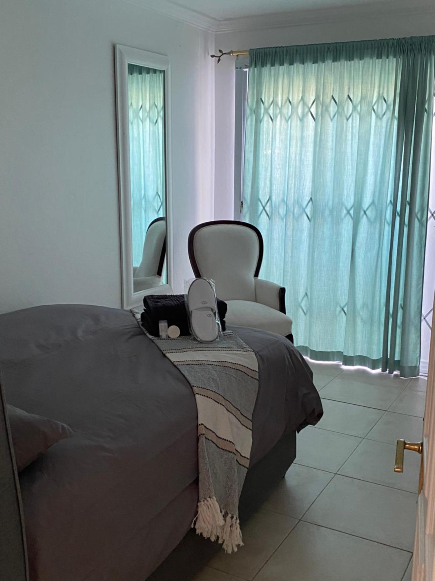 Bed And Breakfast Villa Livadia Кейптаун Екстериор снимка