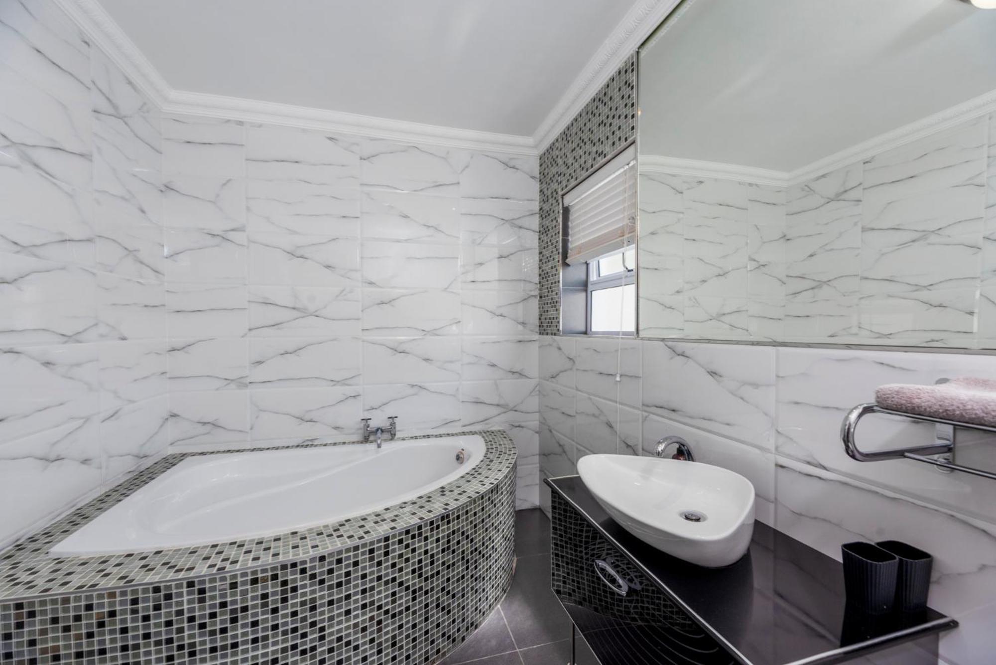 Bed And Breakfast Villa Livadia Кейптаун Екстериор снимка
