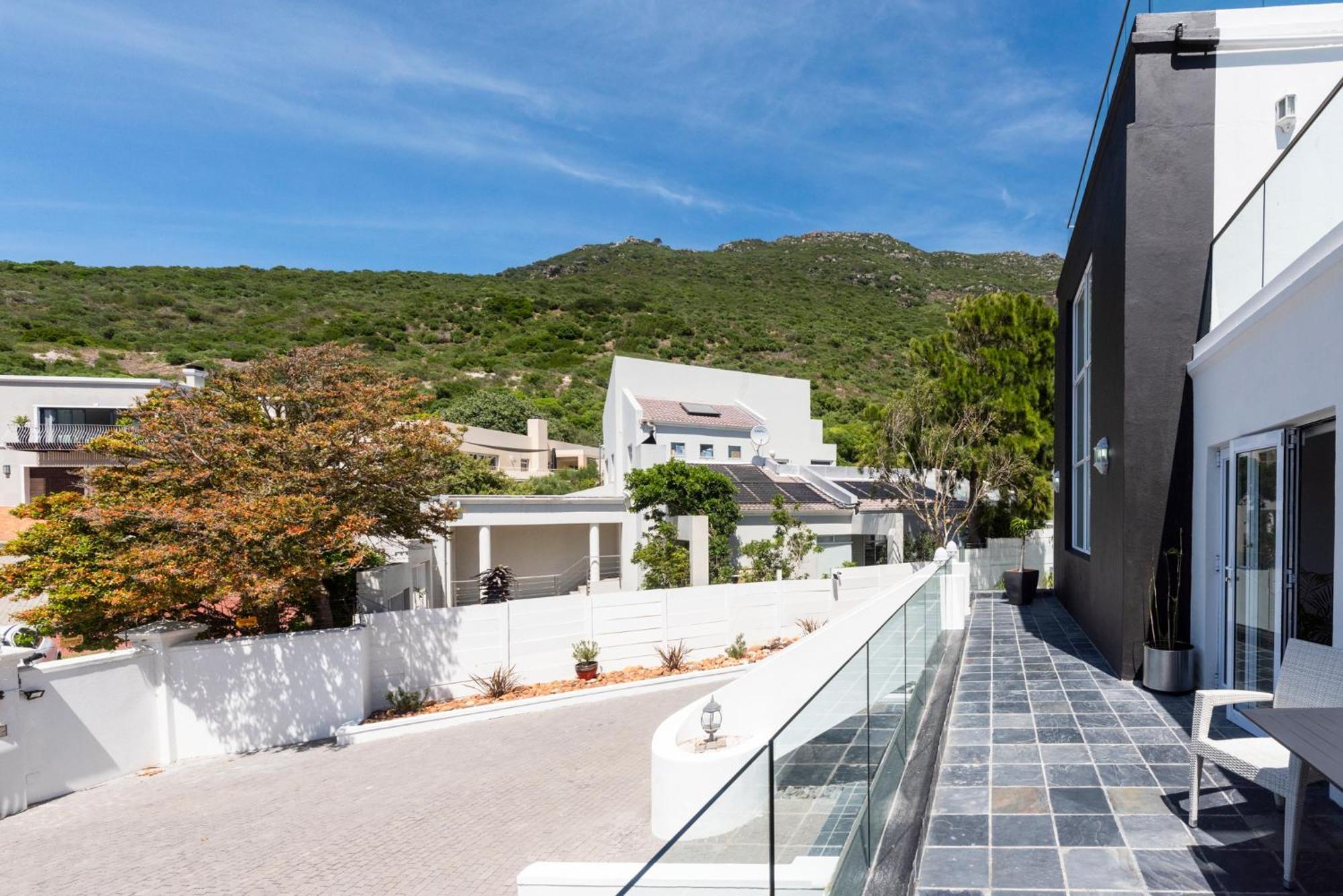 Bed And Breakfast Villa Livadia Кейптаун Екстериор снимка