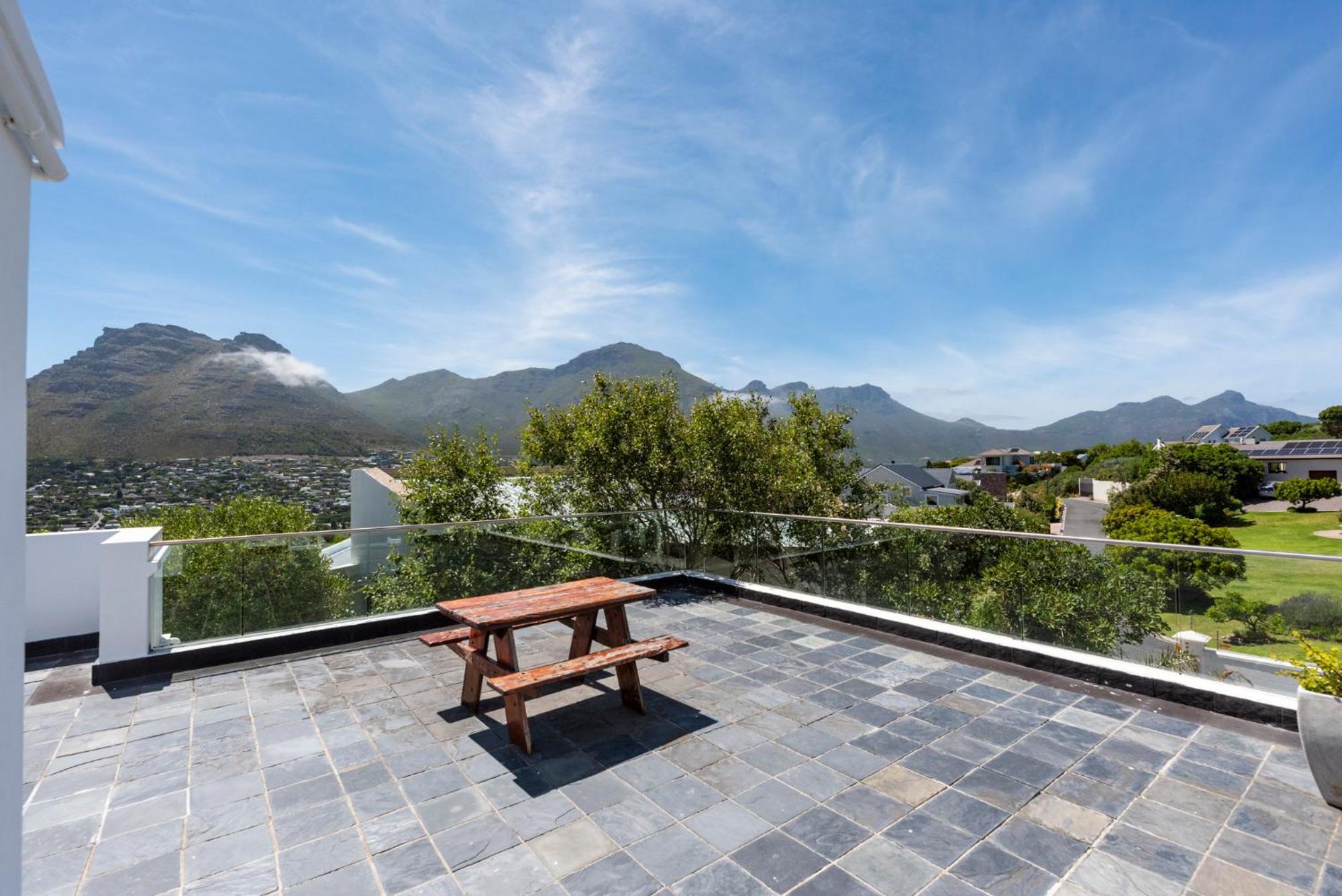 Bed And Breakfast Villa Livadia Кейптаун Екстериор снимка